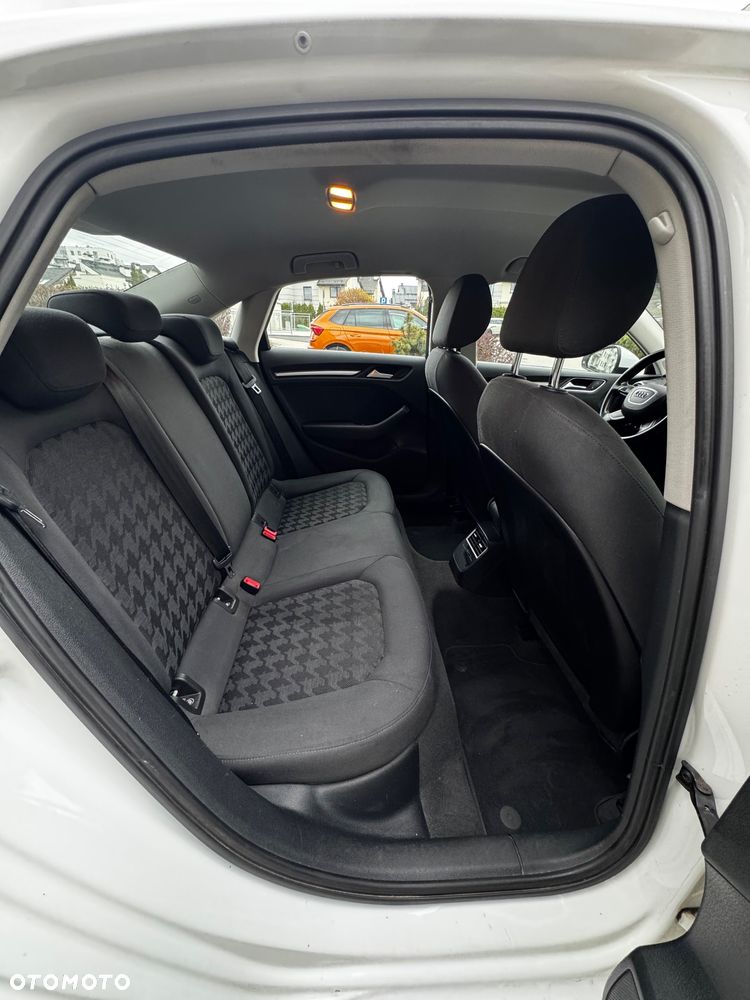 Audi A3 Limousine 1.4 TFSI Ambition - 18