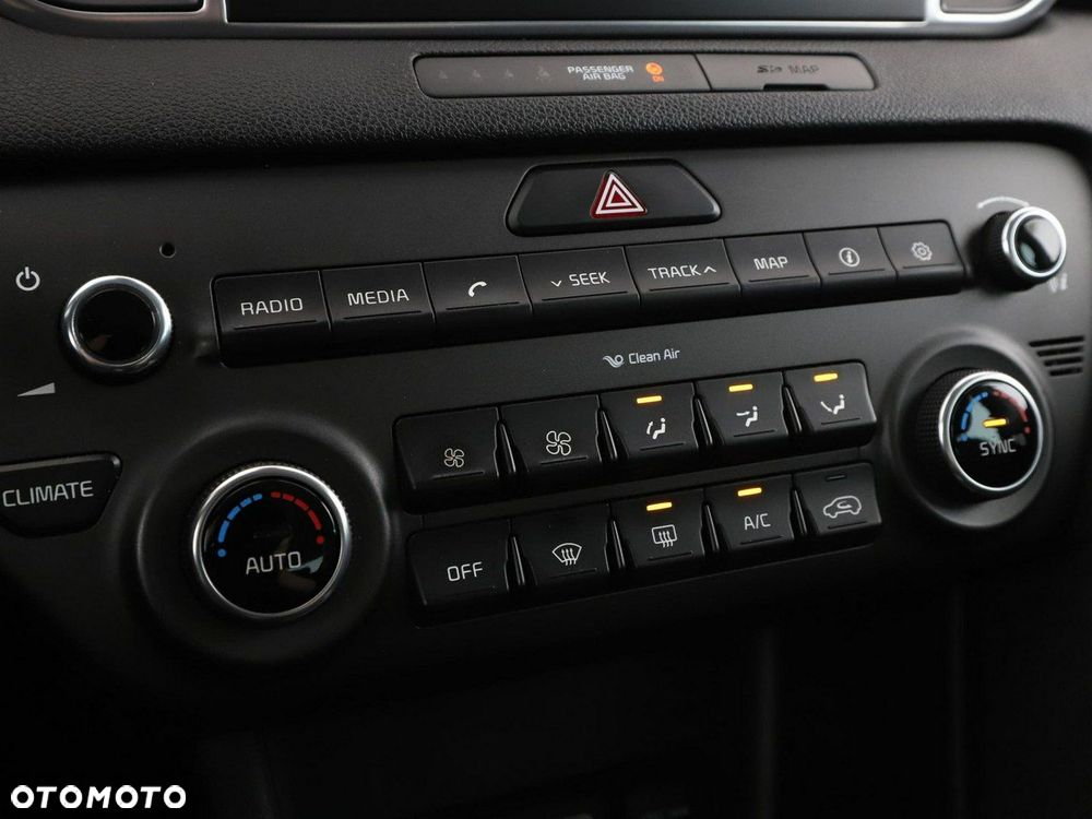 Kia Sportage 1.6 GDI 2WD Attract - 26