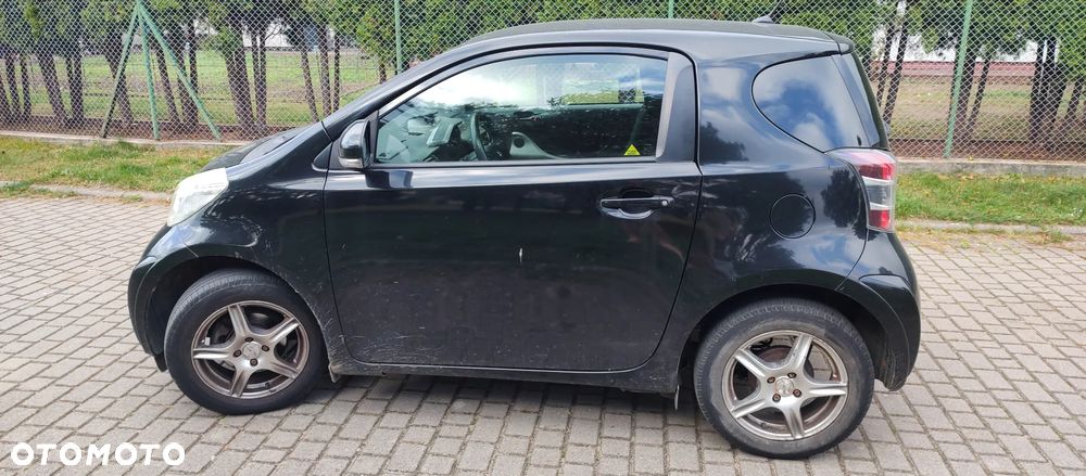 Toyota iQ 1.0 - 4