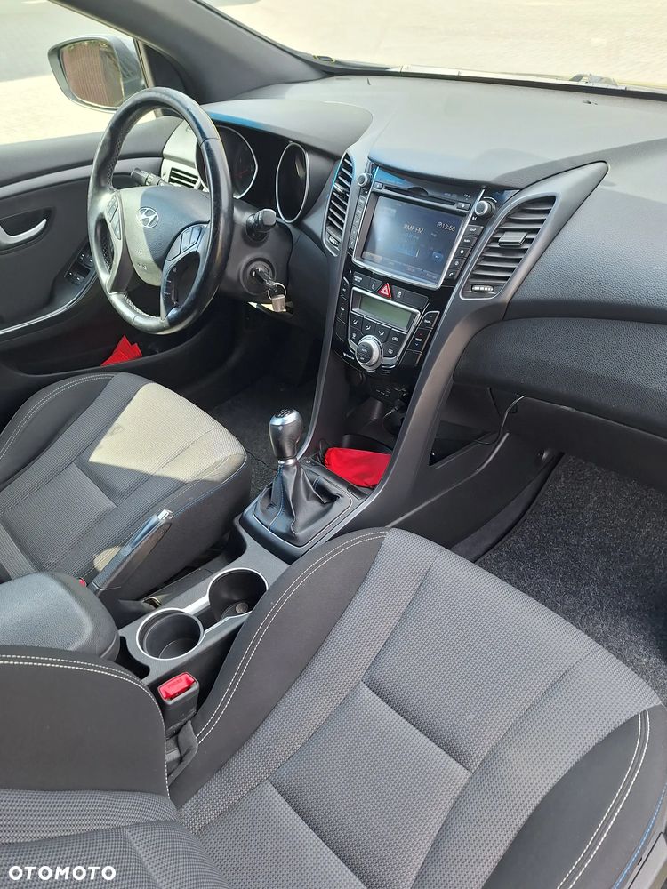 Hyundai i30 1.6 CRDi BlueDrive Go - 18