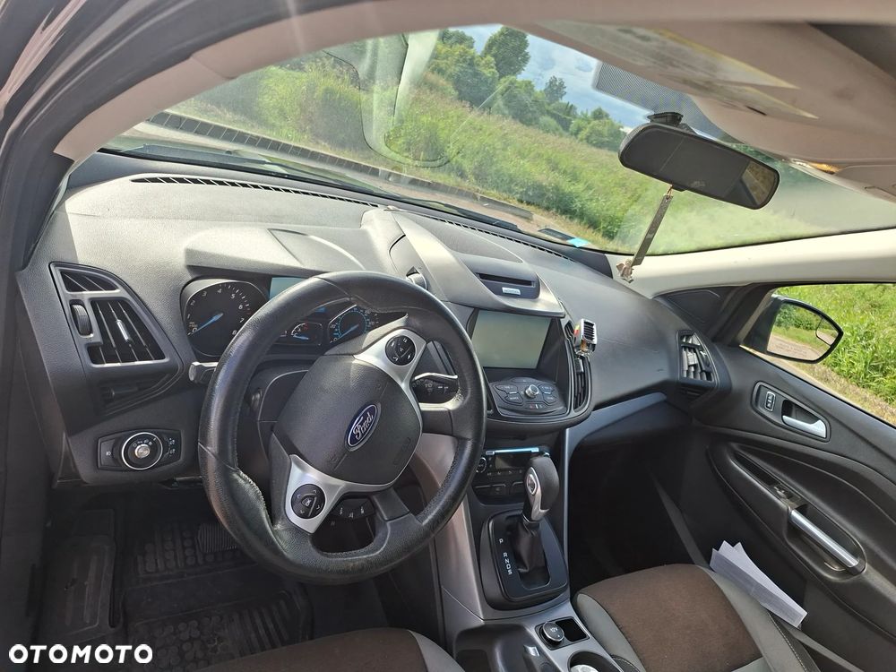 Ford Escape 2.0 EcoBoost AWD Titanium - 5