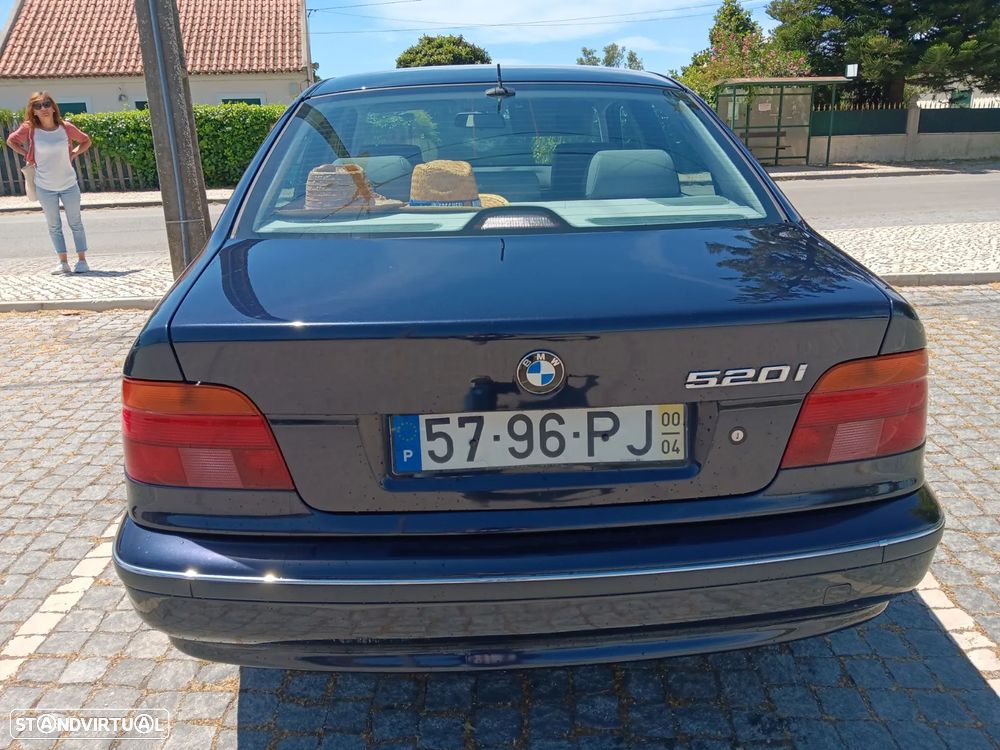 BMW 520 iA - 5