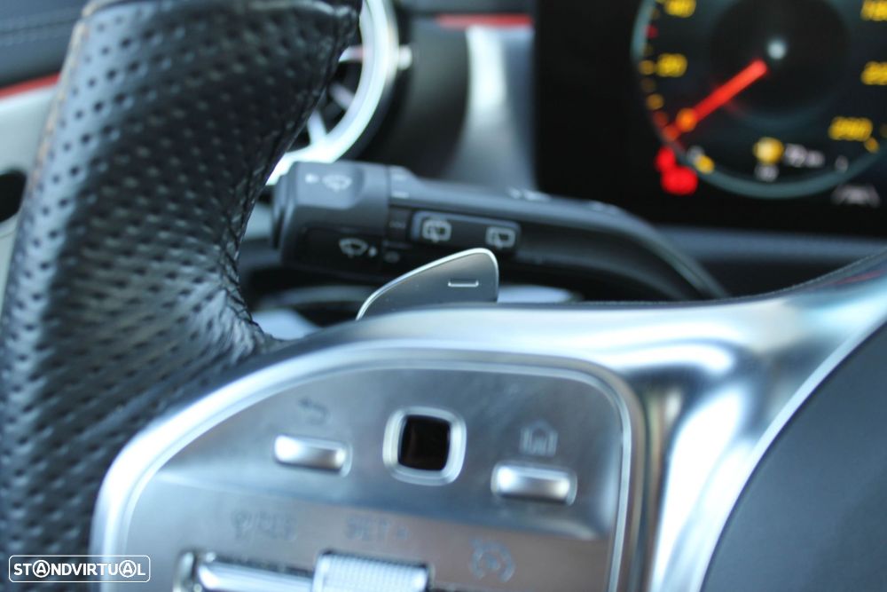 Mercedes-Benz CLA 250 e 8G-DCT AMG Line - 13