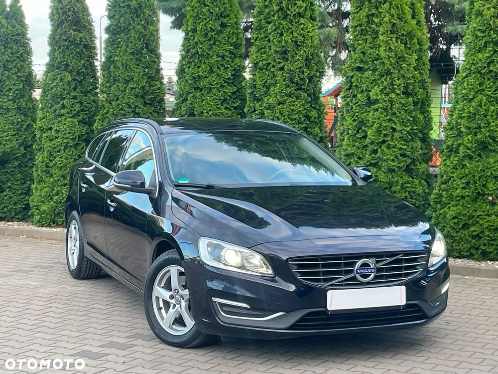 Volvo V60 D3 Momentum - 12