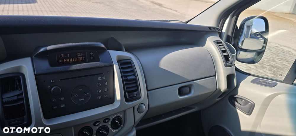 Opel Vivaro - 18