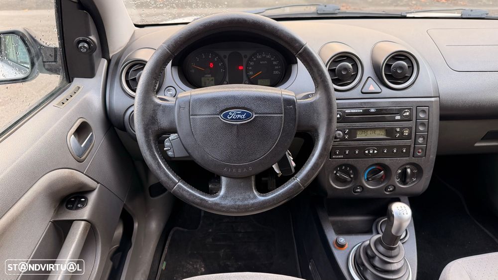 Ford Fiesta 1.25 Ambiente - 19