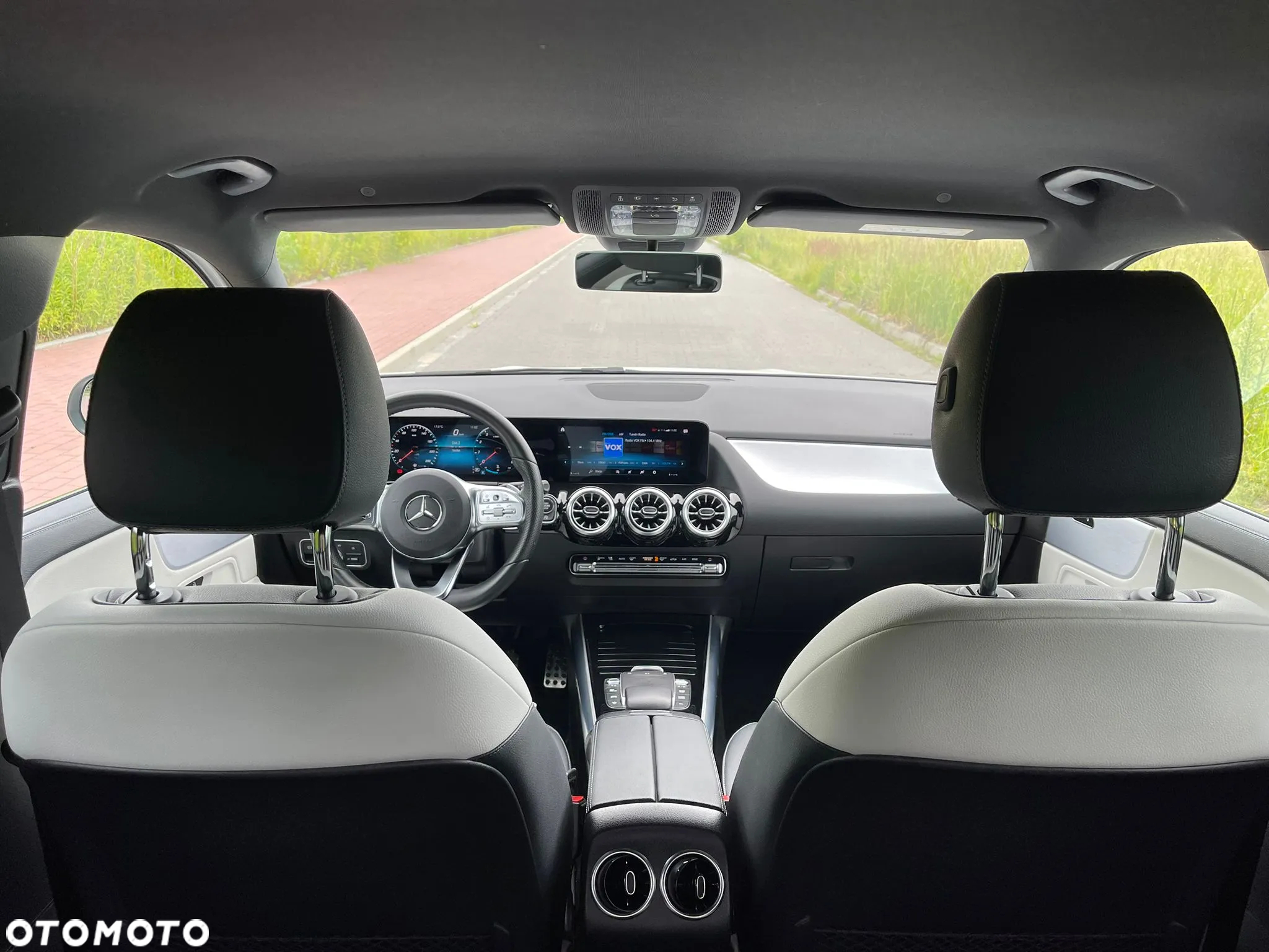 Mercedes-Benz GLA 250 4-Matic AMG Line - 16