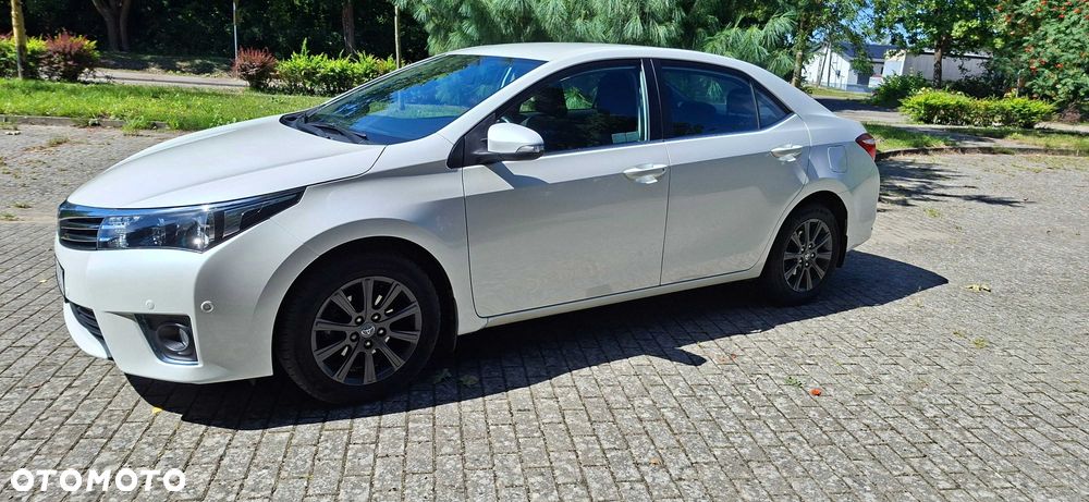 Toyota Corolla - 2