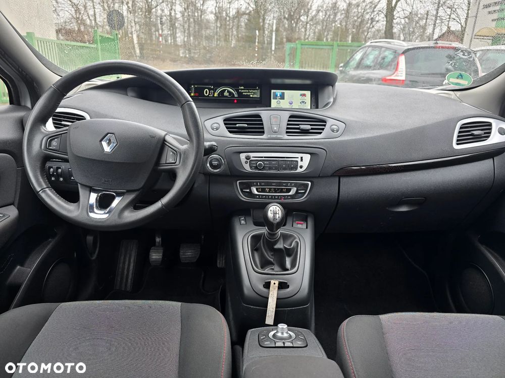 Renault Grand Scenic - 22