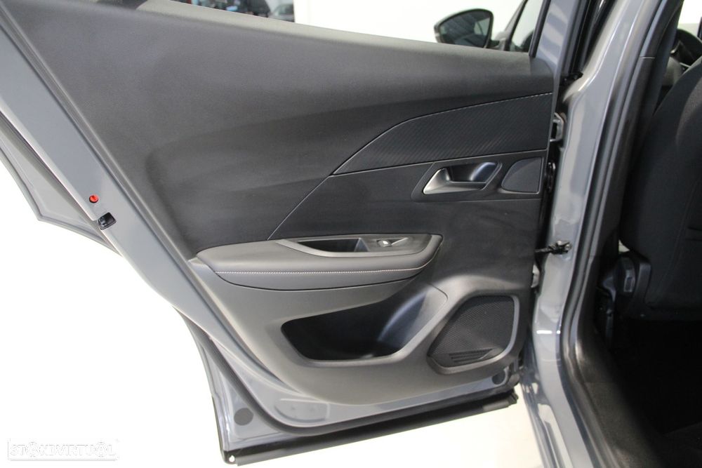 Peugeot 2008 1.2 PureTech Allure - 28