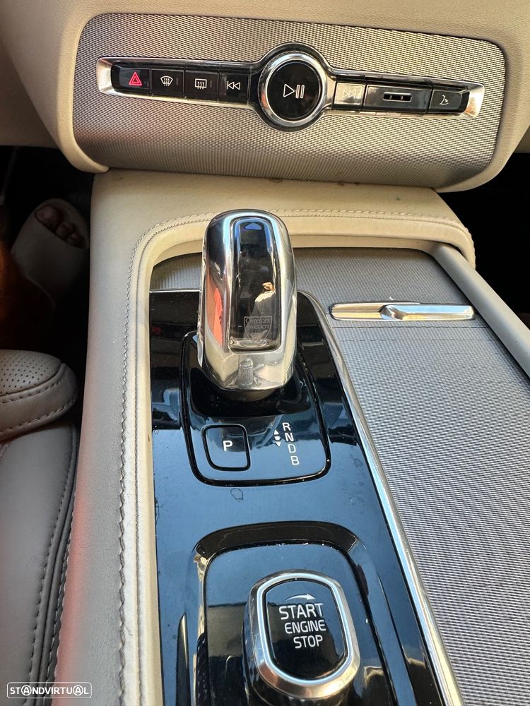 Volvo XC 90 - 25