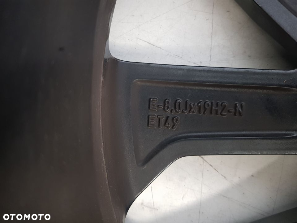 FELGA ALUMINIOWA AUDI SPORT AUDI A3 S3 RS3 8Y0601025S 8.0Jx19H2 19 ET49 - 6