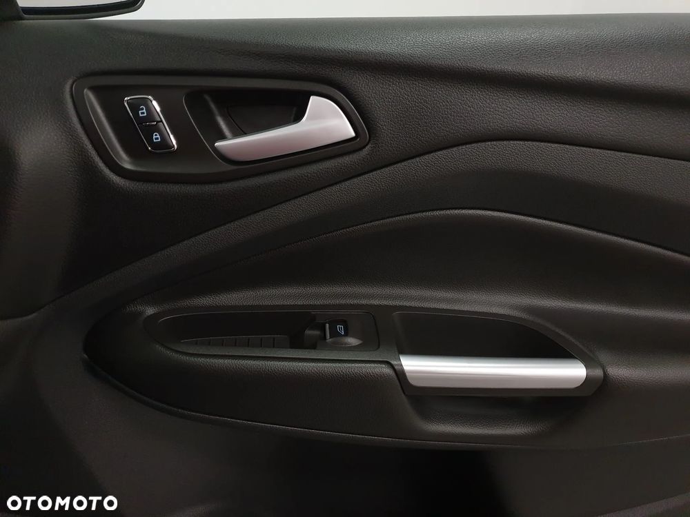 Ford Kuga - 21