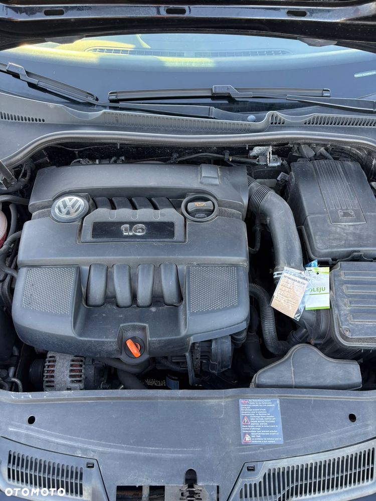 Volkswagen Golf - 14