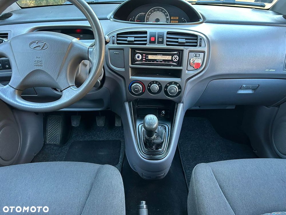 Hyundai Matrix 1.6 GLS Edition+ - 12