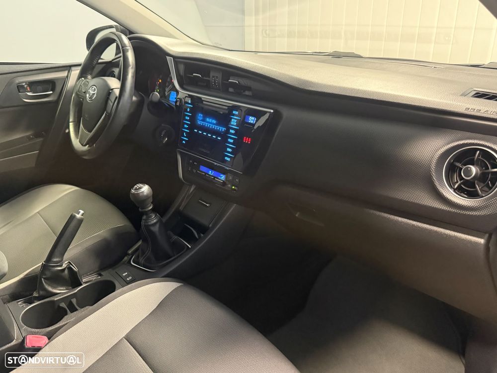 Toyota Auris 1.4 D-4D ACtive+AC - 9