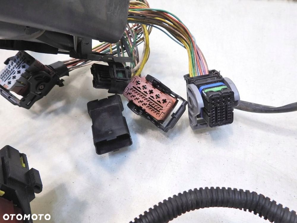 WIĄZKA INSTALACJA KOMORY SILNIKA CITROEN C4 I 1.6 HDI 9663850880 - 9