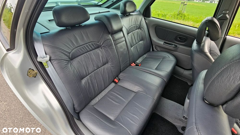 Renault Laguna - 31