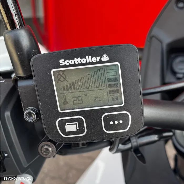 Honda Transalp 750 - 12