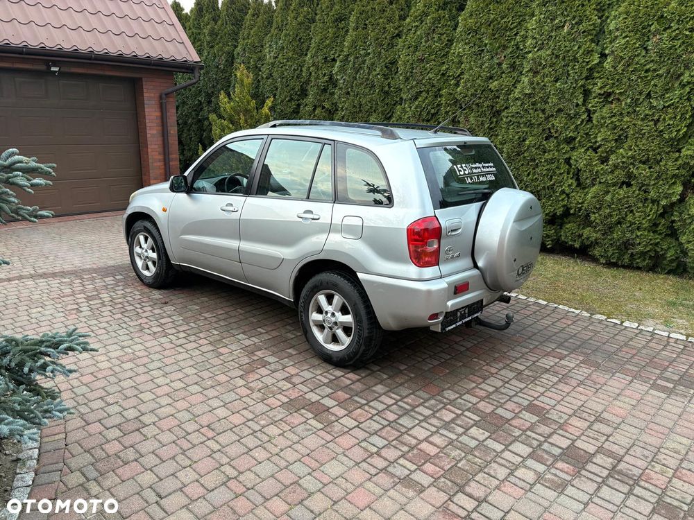 Toyota RAV4 1.8 VVT-i 4x2 - 5