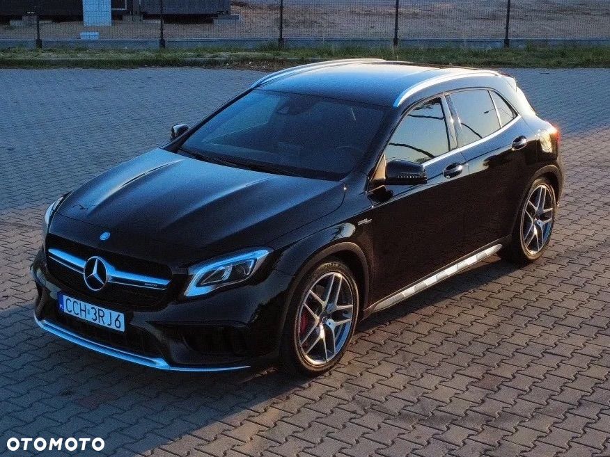 Mercedes-Benz GLA - 2