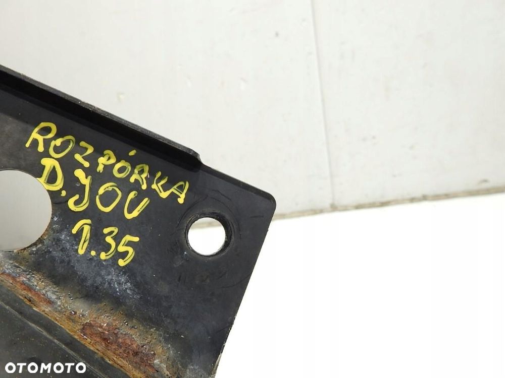 ROZPÓRKA KIELICHÓW DODGE JOURNEY I - 2