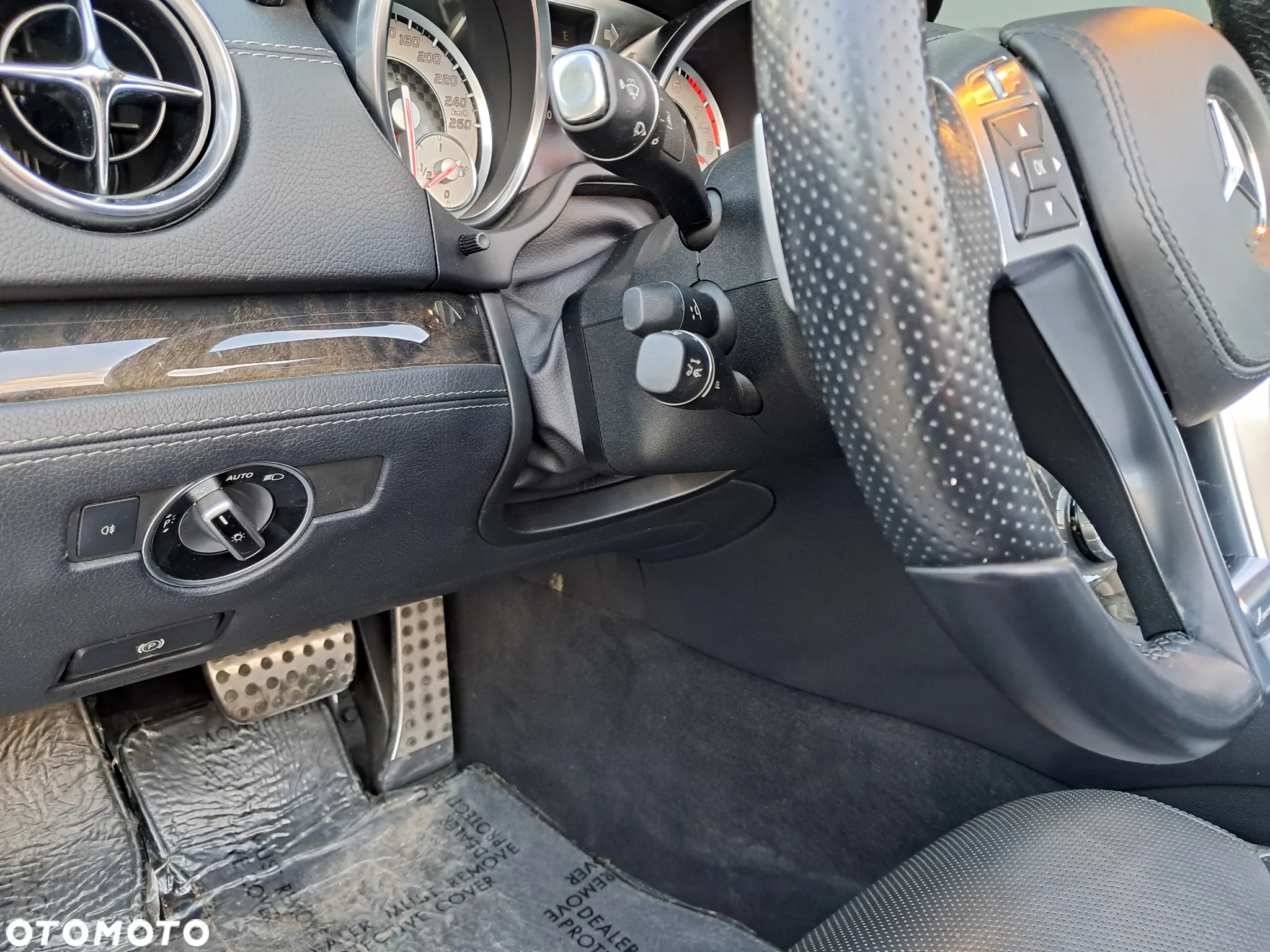 Mercedes-Benz SL - 35