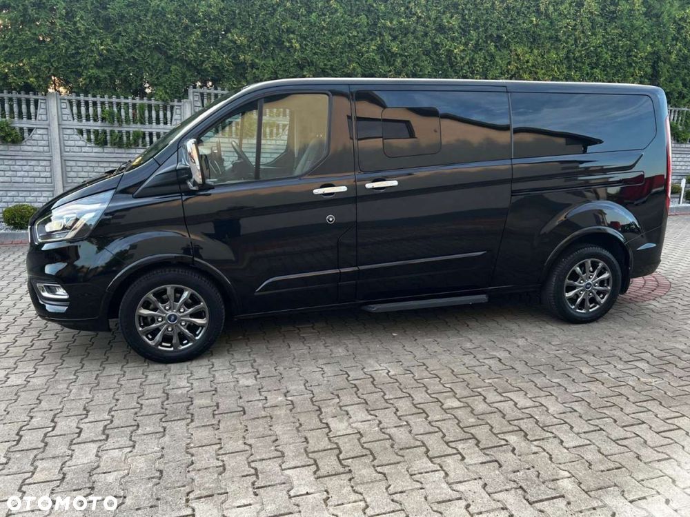 Ford Tourneo Custom - 16