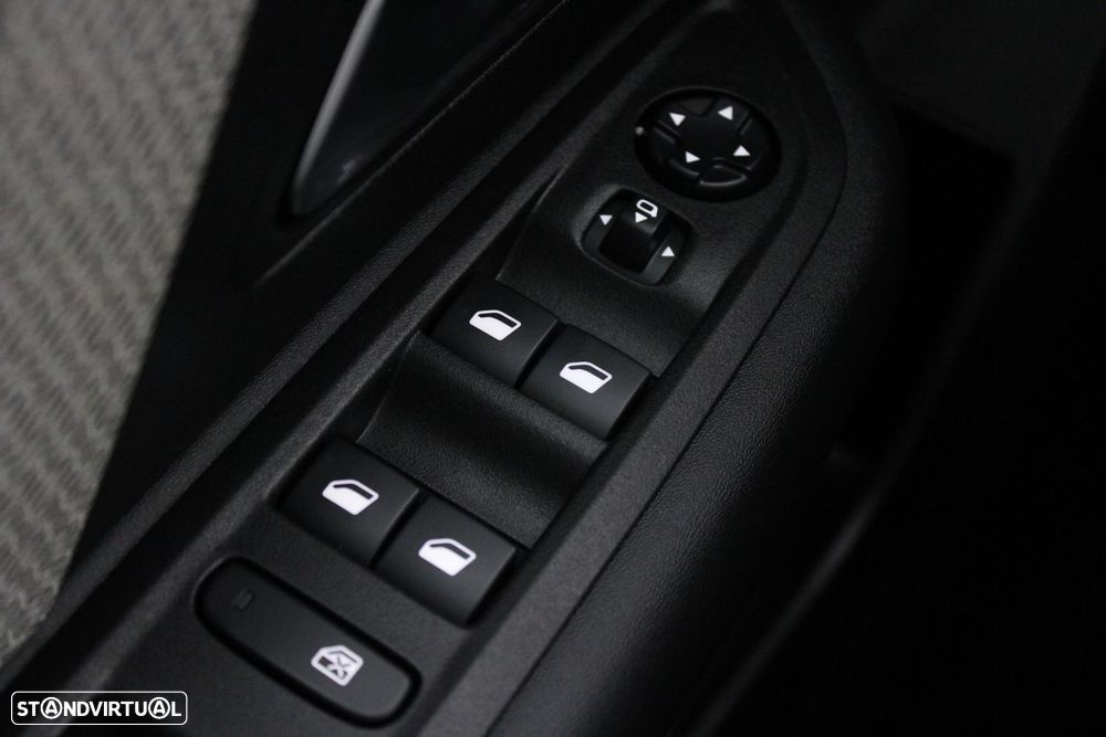 Citroën C4 X 1.2 PureTech Max EAT8 - 29