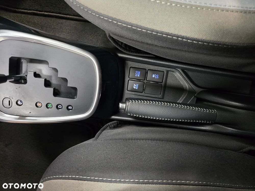 Toyota Yaris 1.5 VVT-i Style Selection - 13