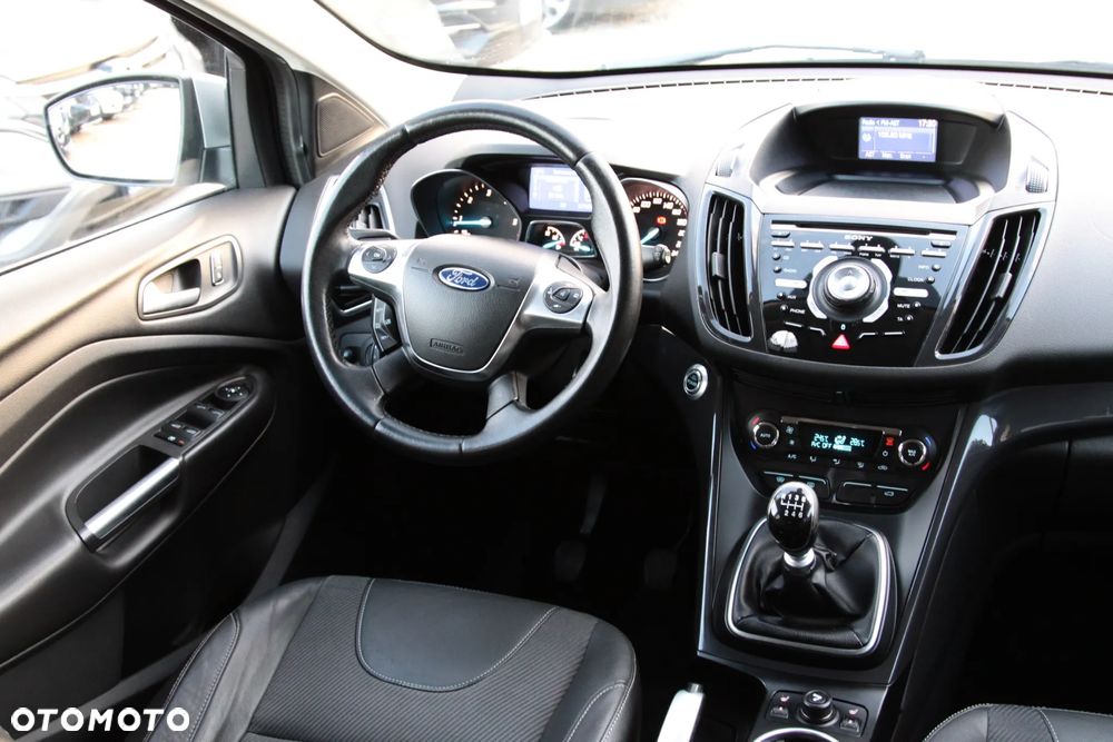 Ford Kuga 2.0 TDCi 4x4 Titanium - 17