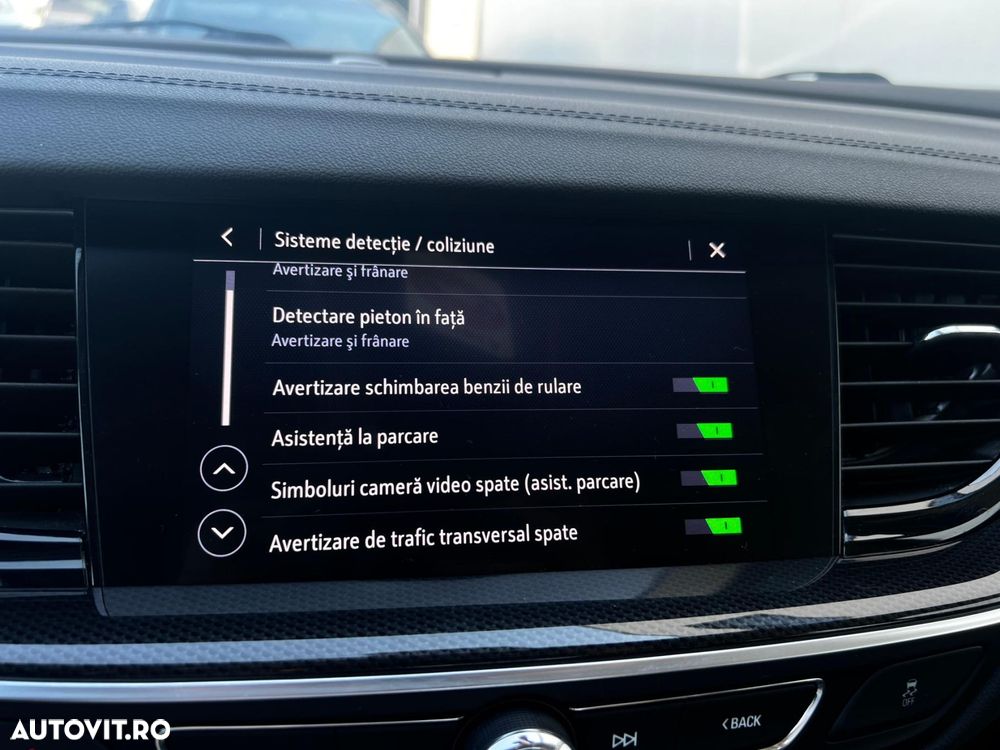 Opel Insignia - 22