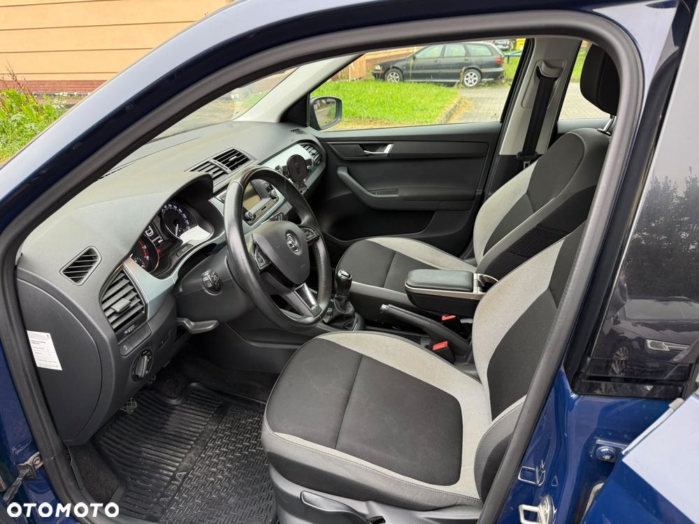 Skoda Fabia - 11