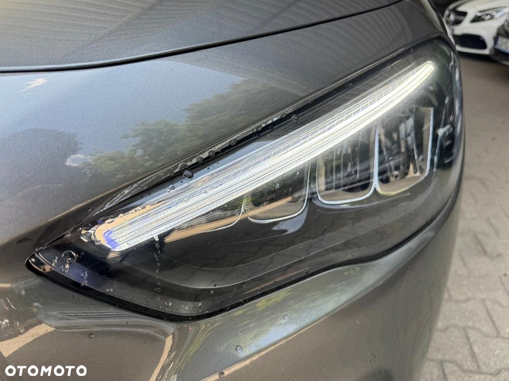 Mercedes-Benz GLA 200 Business Edition - 23