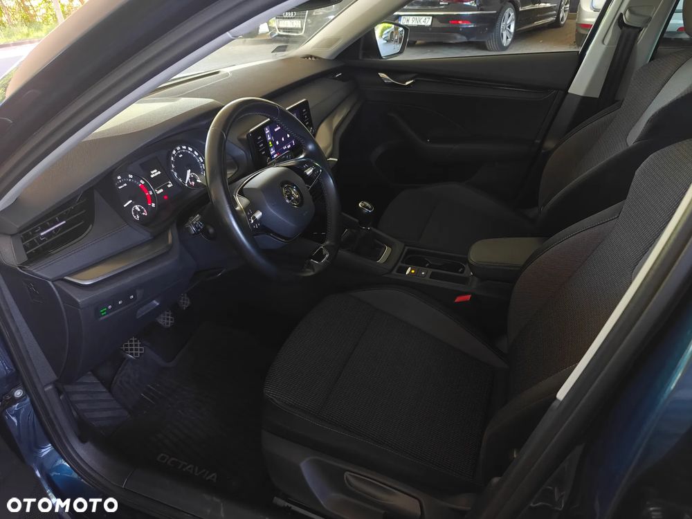 Skoda Octavia 1.5 TSI ACT Ambition - 5