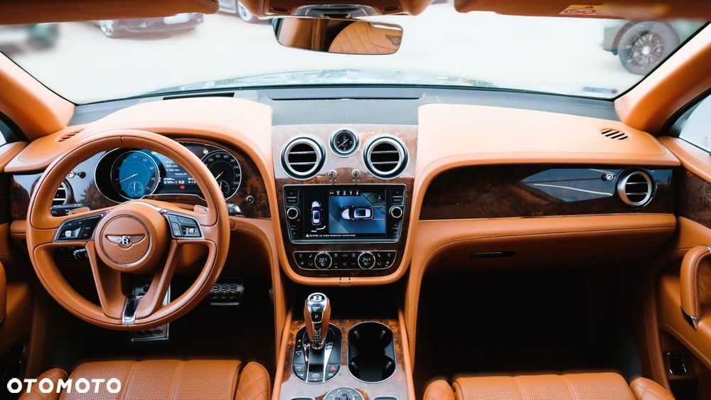 Bentley Bentayga - 16