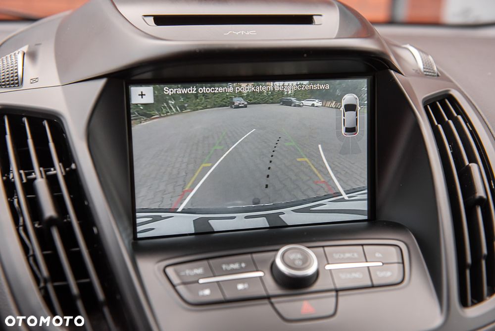 Ford Kuga 1.5 EcoBoost 2x4 ST-Line - 14