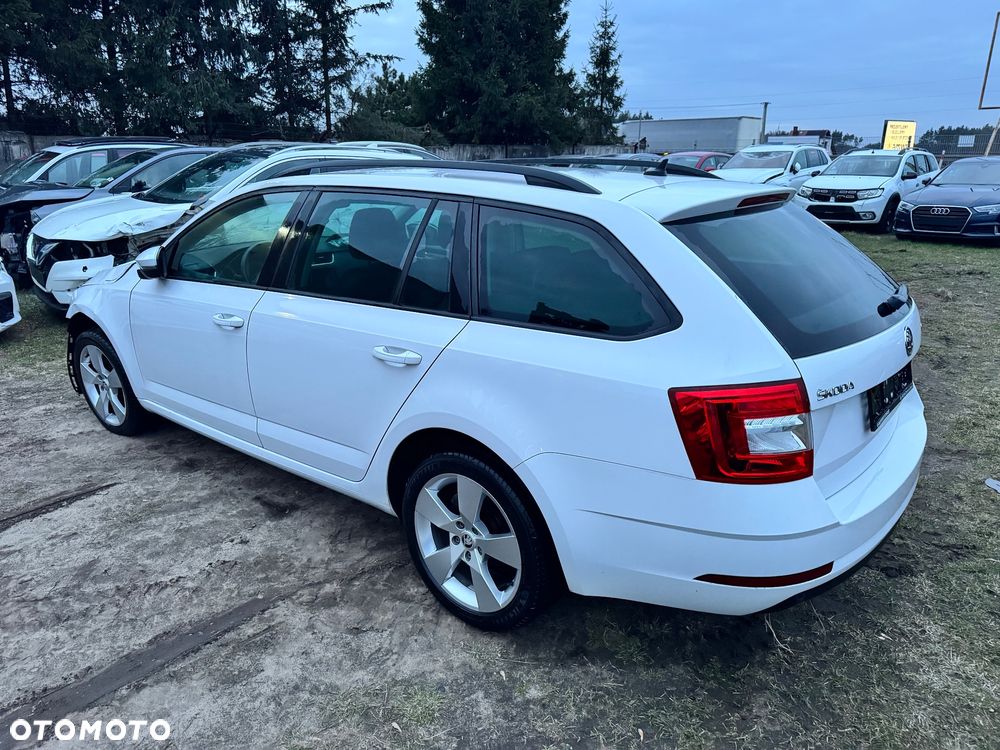 Skoda Octavia 2.0 TDI DSG Tour - 12