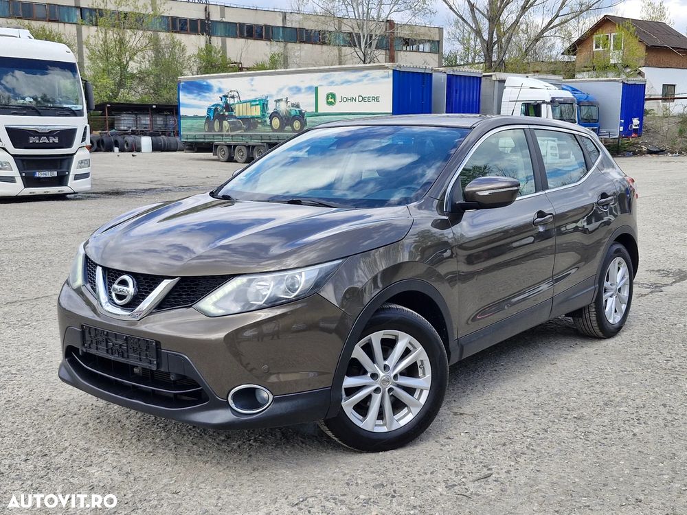 Nissan Qashqai - 1