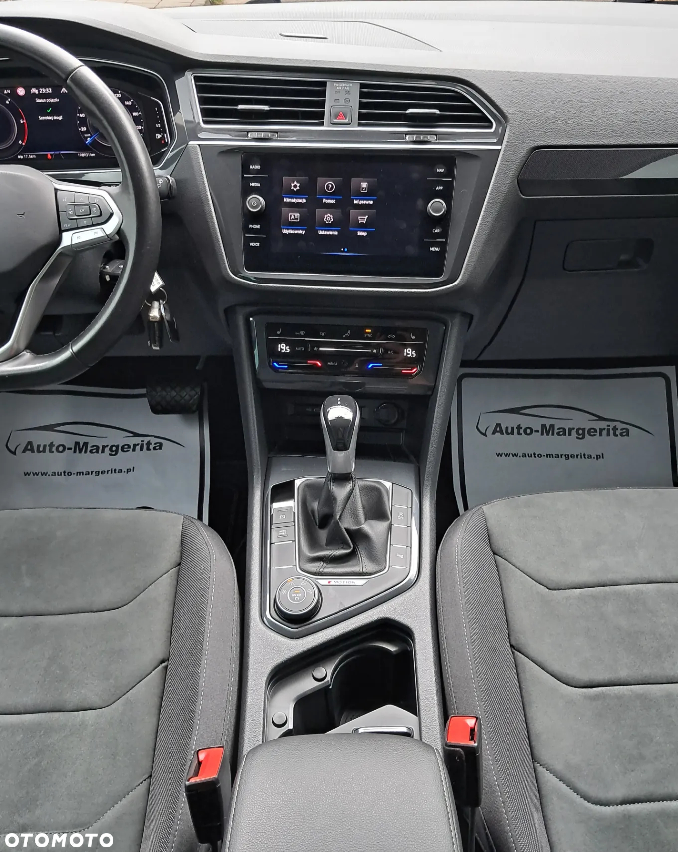 Volkswagen Tiguan 2.0 TDI SCR 4MOTION DSG Elegance - 16