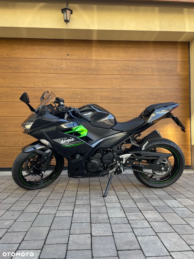 Kawasaki Ninja 400 - 2