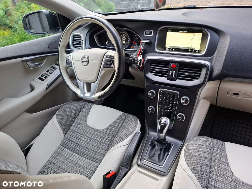 Volvo V40 Cross Country D3 Drive-E Dynamic Edition - 7