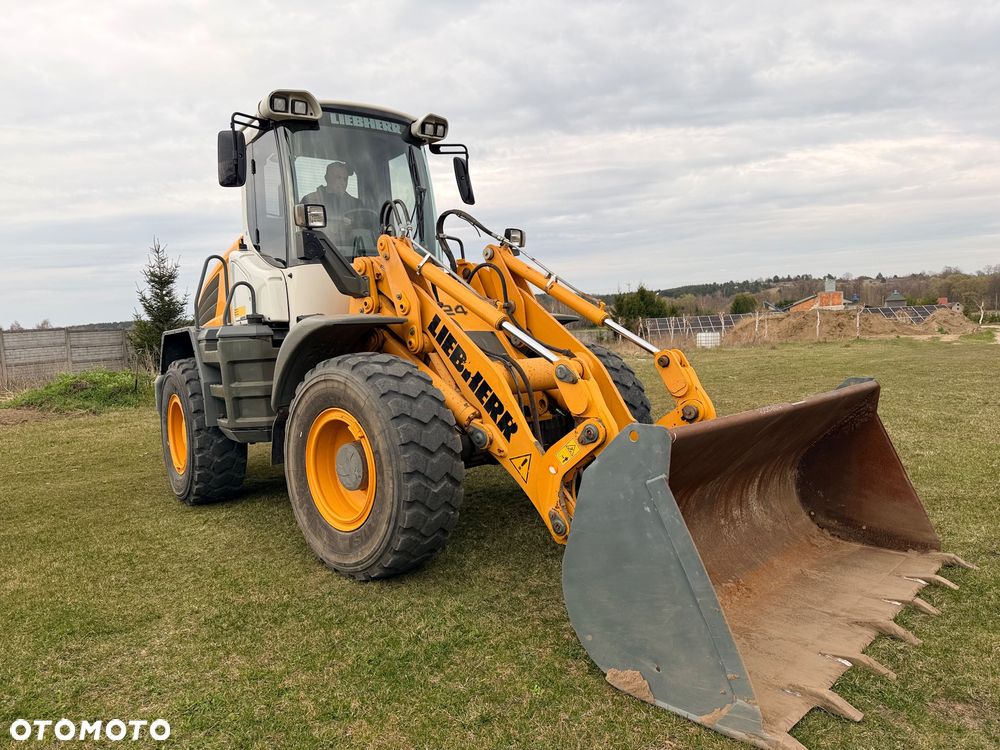 Liebherr Ładowarka Liebherr L524 KLIMA łyżka2,5m3+widły bezAdblue i Dpf szybkozłącze hydr. Cat Caterpillar 924K  924H  930K Volvo L60H / L70H Komatsu WA200-8 WA270-8JCB 426 427 - 22