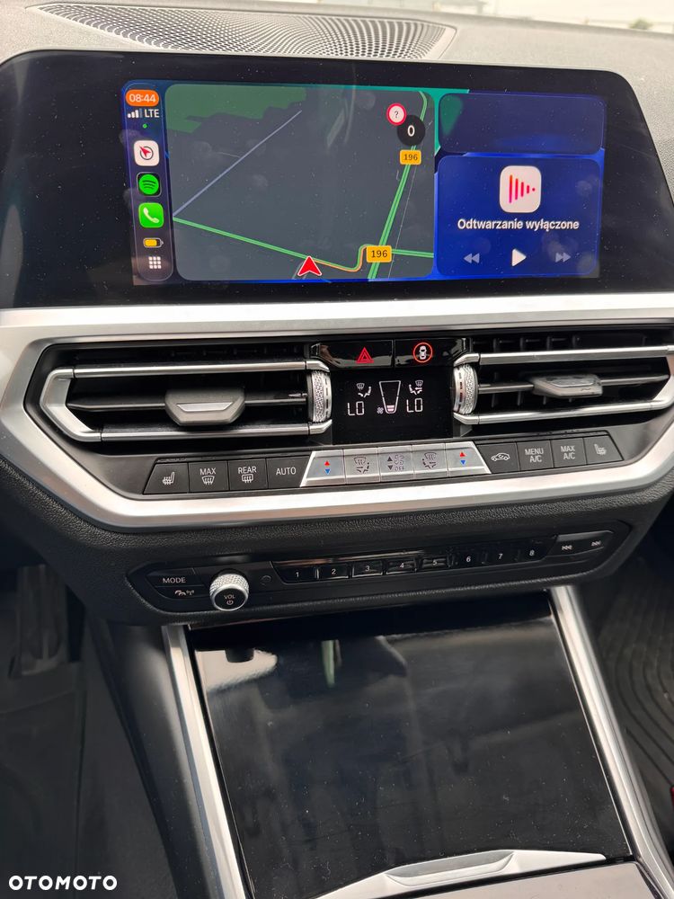 BMW Seria 3 318d Sport Line - 8