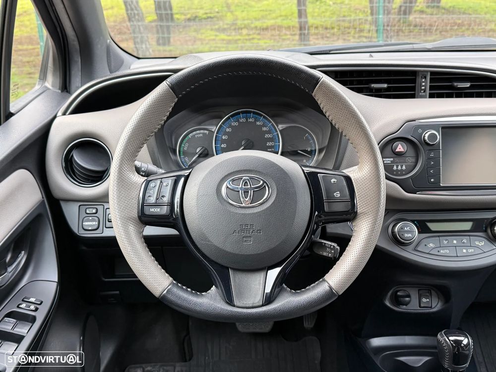 Toyota Yaris 1.5 HSD Square Collec.Bronze - 40