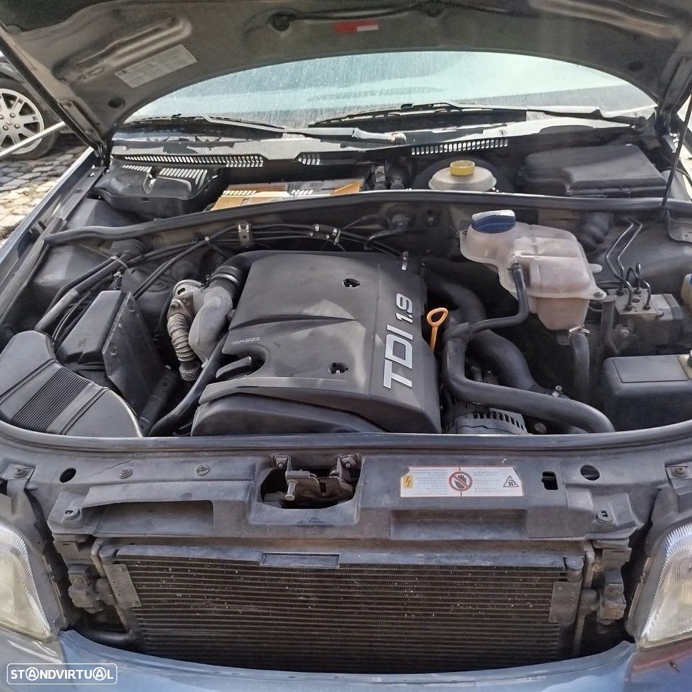 Audi A4 Avant 1.9 TDI Attraction - 8