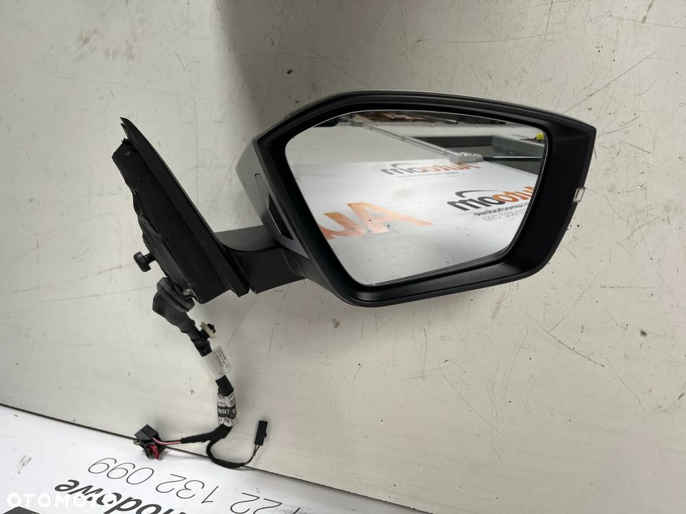 Lusterko Skoda Octavia IV 2021R PRAWE PIN 8+2 5E3 - 2