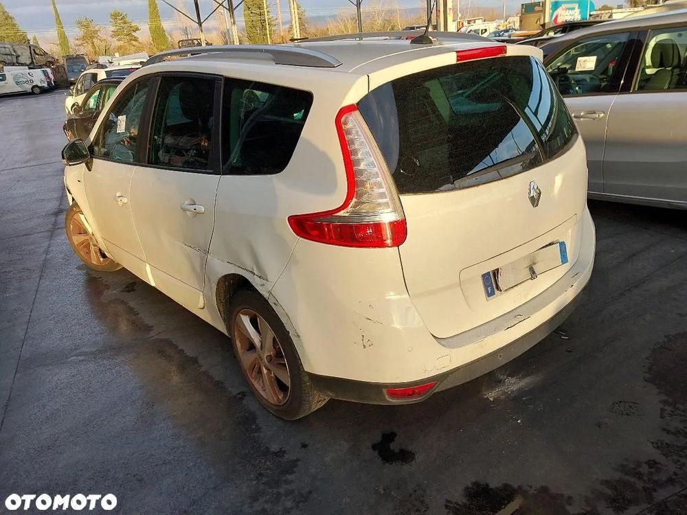 Renault Grand Scenic - 6