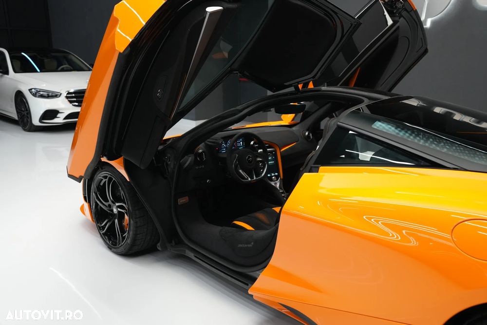 McLaren altul - 24