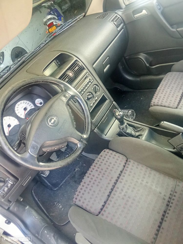 Opel Astra 1.4 Sport - 10